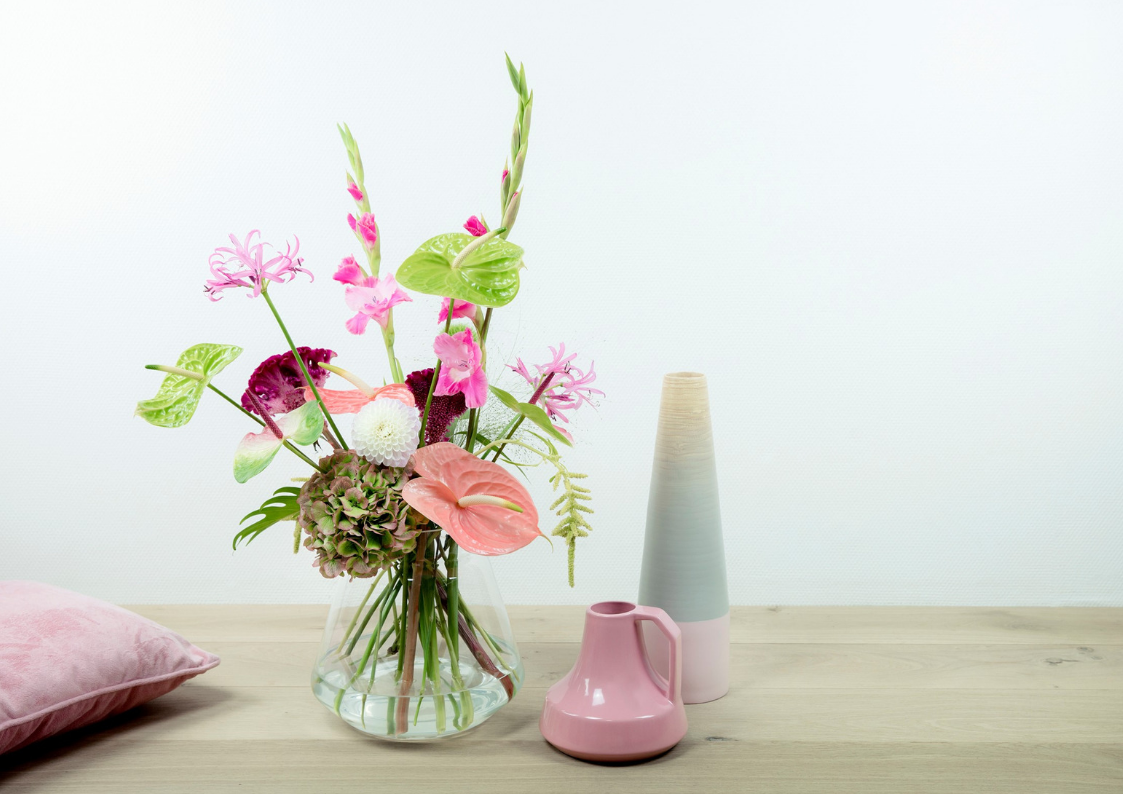 Flower arranging using Anthurium flowers: 3 ideas