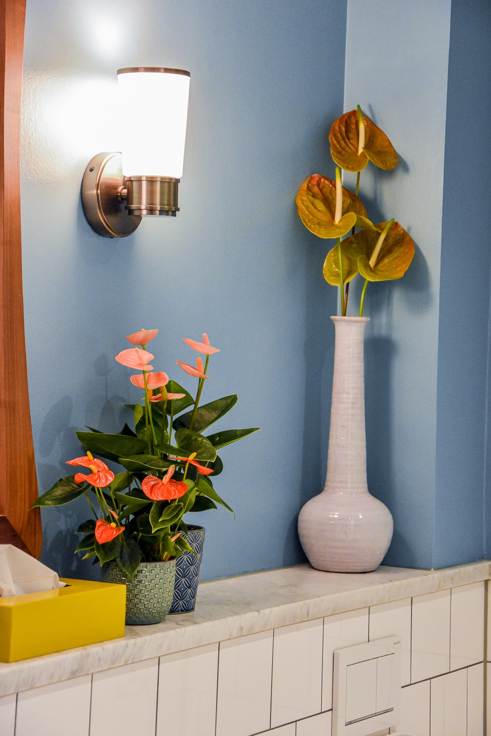 How to upgrade your bathroom with flowers