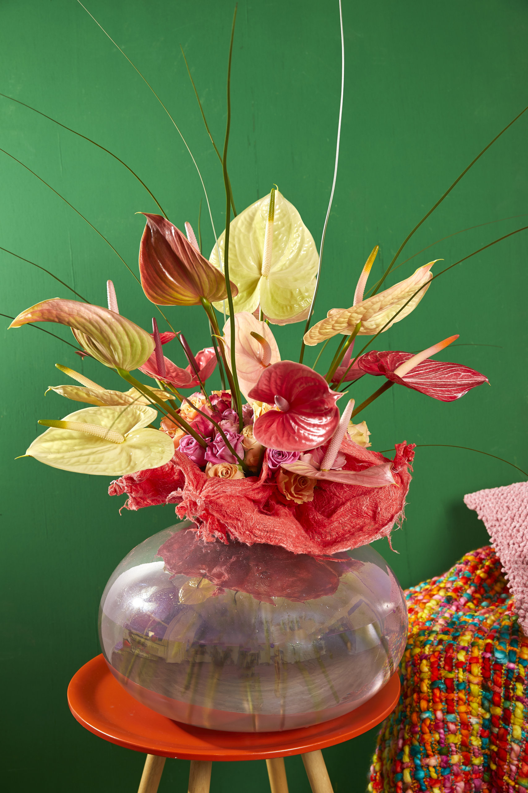 How to make a tropical summer arrangement with Anthuriums