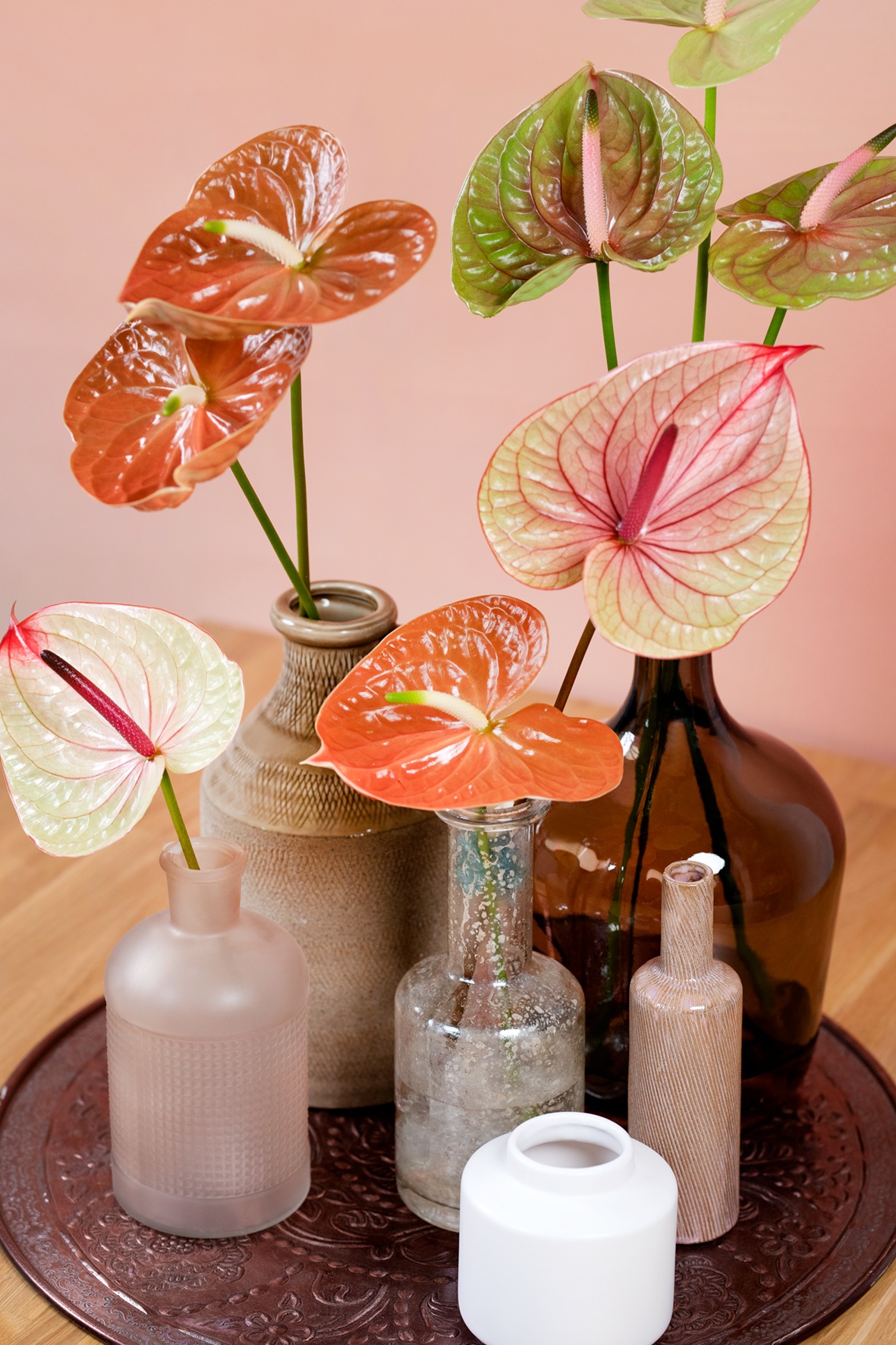 Zo maak je een tropisch zomer-arrangement met anthuriums