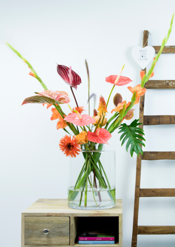Blumenarrangements mit Schnittanthurien gestalten: 3 Ideen