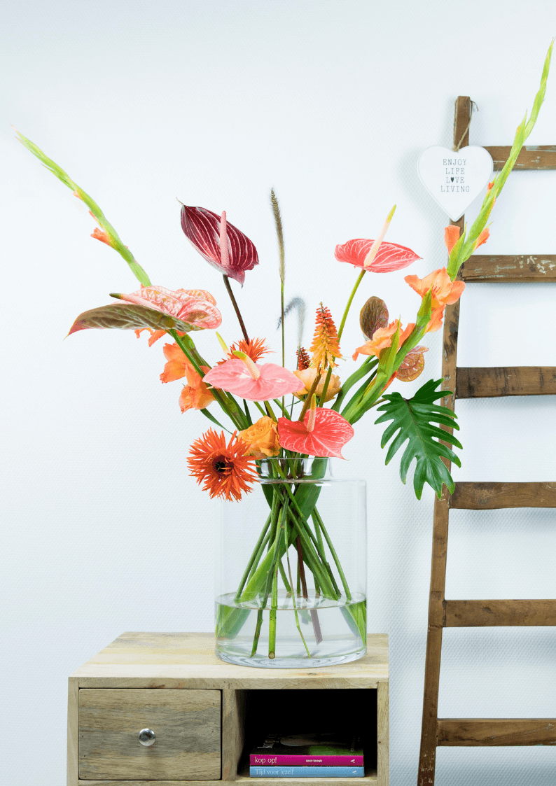 Blumenarrangements mit Schnittanthurien gestalten: 3 Ideen